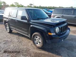 2014 Jeep Patriot Sport z VIN 1C4NJPBA3ED720412, wystawiony jako IAAI lot #42390785 z przebiegiem 215 446 mil mil oraz . Historia ofert i sprzedaży dostępna na DreamBid. Obrazek 1.