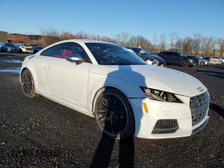 2016 Audi TTS 2.0T z VIN TRUC1AFV5G1031662, wystawiony jako Copart lot #85798674 z przebiegiem 77 674 mil mil oraz Szkoda całkowita • Salvage title. Historia ofert i sprzedaży dostępna na DreamBid. Obrazek 4.