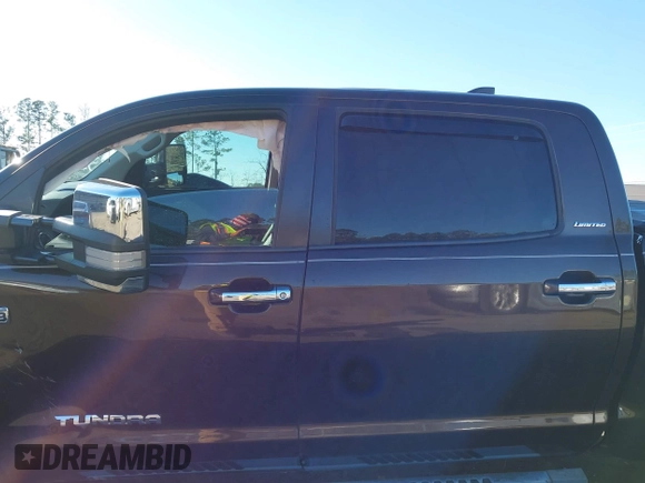 2020 Toyota Tundra Limited with VIN 5TFFY5F1XLX256495, listed as a IAAI auction lot 41373252 with 142,229 mi miles and . Bid and sale history available at DreamBid. Image 14.