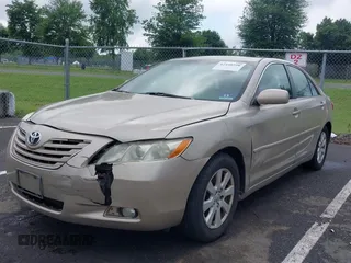 2009 Toyota Camry LE z VIN 4T1BK46KX9U089242, wystawiony jako IAAI lot #42448998 z przebiegiem 252 787 mil mil oraz . Historia ofert i sprzedaży dostępna na DreamBid. Obrazek 2.