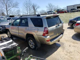 2004 Toyota 4Runner SR5 with VIN JTEBU14R048019887, listed as a Copart auction lot 89017185 with 254,301 mi miles and Non Repairable. Bid and sale history available at DreamBid. Image 2.