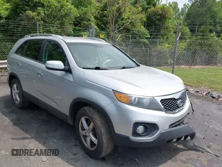 2013 Kia Sorento LX with VIN 5XYKT4A20DG360991, listed as a IAAI auction lot 42258999 with 129,278 mi miles and . Bid and sale history available at DreamBid. Image 1.