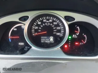 2006 Toyota Highlander Hybrid with VIN JTEEW21A760018510, listed as a IAAI auction lot 41333719 with 196,350 mi miles. Bid and sale history available at carsss.com. Image 7.