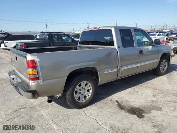 2002 GMC Sierra 1500 SLE with VIN 2GTEC19V221182809, listed as a Copart auction lot 45427465 with 224,191 mi miles and Salvage Title. Bid and sale history available at carsss.com. Image 3.