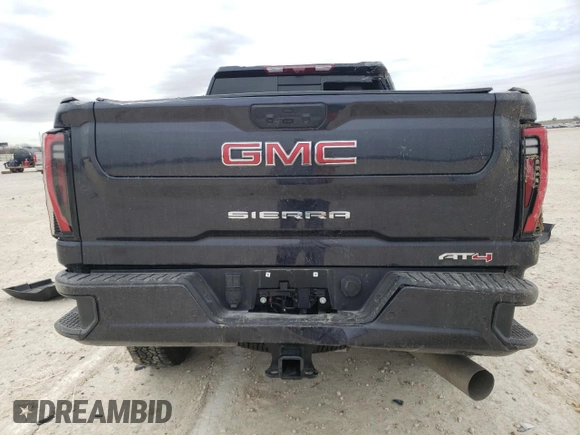 2025 GMC Sierra 2500HD AT4 z VIN 1GT4UPEY4SF204846, wystawiony jako Copart lot #47201165 z przebiegiem 2 557 mil mil oraz Szkoda całkowita • Salvage title. Historia ofert i sprzedaży dostępna na DreamBid. Obrazek 6.