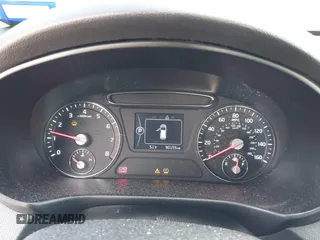 2017 Kia Sorento LX z VIN 5XYPG4A53HG199627, wystawiony jako IAAI lot #41199694 z przebiegiem 90 155 mil mil oraz . Historia ofert i sprzedaży dostępna na DreamBid. Obrazek 7.