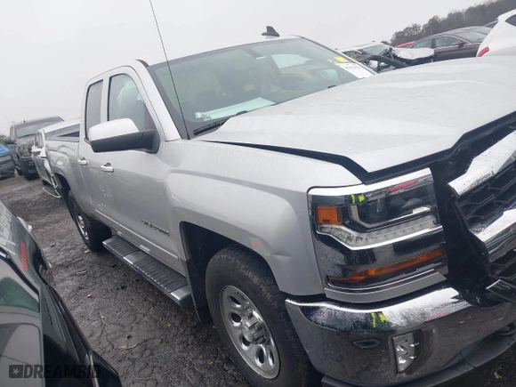2018 Chevrolet Silverado 1500 LT with VIN 1GCVKREH6JZ360826, listed as a IAAI auction lot 41423923 with 158,170 mi miles. Bid and sale history available at carsss.com. Image 13.