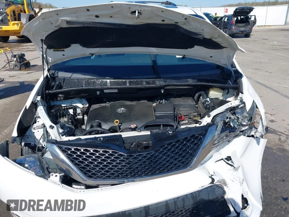 2017 Toyota Sienna SE with VIN 5TDXZ3DC8HS871148, listed as a IAAI auction lot 42035137 with 124,126 mi miles and . Bid and sale history available at DreamBid. Image 10.
