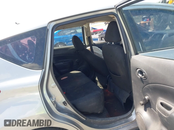 2015 Nissan Note SV with VIN 3N1CE2CP0FL413392, listed as a IAAI auction lot 41964259 with 134,250 mi miles and . Bid and sale history available at DreamBid. Image 8.