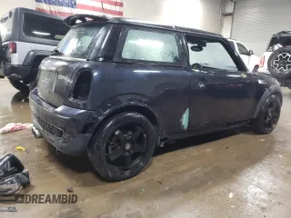 2007 MINI Hardtop S with VIN WMWMF73547TL90560, listed as a Copart auction lot 42565685 with 57,066 mi miles and Salvage Title. Bid and sale history available at DreamBid. Image 3.