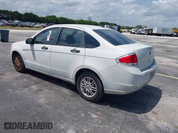 2009 Ford Focus SE with VIN 1FAHP35N49W144218, listed as a IAAI auction lot 41966945 with 207,224 mi miles. Bid and sale history available at carsss.com. Image 3.
