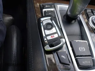 2010 BMW 7 Series 750Li с VIN WBAKB8C5XACY62728, выставлен на аукционе IAAI как лот 42375605 с пробегом 128 368 миль миль и . История ставок и продаж доступна на DreamBid. Изображение 11.