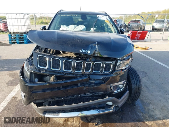 2019 Jeep Compass Limited with VIN 3C4NJDCB7KT622852, listed as a IAAI auction lot 42200945 with 53,746 mi miles and . Bid and sale history available at DreamBid. Image 6.