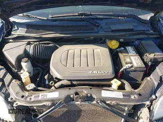 2015 Chrysler Town & Country Touring with VIN 2C4RC1BG0FR654588, listed as a IAAI auction lot 42001538 with 175,403 mi miles. Bid and sale history available at carsss.com. Image 10.