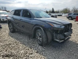 2020 Toyota Highlander XLE with VIN 5TDGZRBH1LS003373, listed as a Copart auction lot 53374895 with 42,994 mi miles and Salvage Title. Bid and sale history available at carsss.com. Image 4.