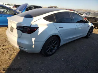 2022 Tesla Model 3 with VIN 5YJ3E1EAXNF110441, listed as a Copart auction lot 41755465 with 47,870 mi miles and Salvage Title. Bid and sale history available at carsss.com. Image 3.