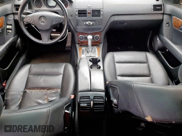 2009 Mercedes-Benz C 300 Sport z VIN WDDGF54X69R072918, wystawiony jako Copart lot #60755415 z przebiegiem 232 308 mil mil oraz Czysty tytuł • Clean title. Historia ofert i sprzedaży dostępna na DreamBid. Obrazek 8.