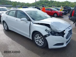 2015 Ford Fusion SE z VIN 3FA6P0H7XFR143088, wystawiony jako IAAI lot #42138302 z przebiegiem 99 490 mil mil oraz . Historia ofert i sprzedaży dostępna na DreamBid. Obrazek 1.