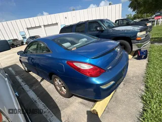 2008 Toyota Solara SE z VIN 4T1CE30P98U764166, wystawiony jako Copart lot #60224705 z przebiegiem 200 217 mil mil oraz Czysty tytuł • Clean title. Historia ofert i sprzedaży dostępna na DreamBid. Obrazek 3.