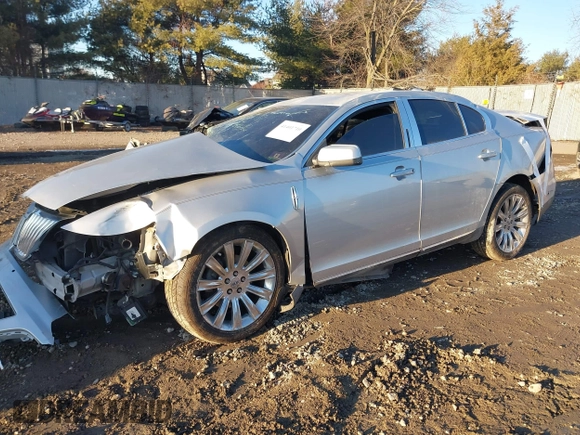 2009 Lincoln MKS with VIN 1LNHM94R19G616794, listed as a IAAI auction lot 41401710 with Not Provided miles and . Bid and sale history available at DreamBid. Image 4.