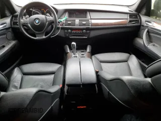 2011 BMW X6 50i with VIN 5UXFG8C56BLZ96125, listed as a Copart auction lot 84271244 with 69,732 mi miles and Salvage Title. Bid and sale history available at carsss.com. Image 8.