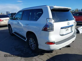 2019 Lexus GX with VIN JTJBM7FX4K5239824, listed as a IAAI auction lot 41752591 with 73,570 mi miles. Bid and sale history available at carsss.com. Image 3.