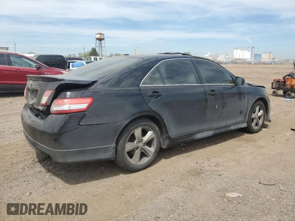 2011 Toyota Camry LE z VIN 4T1BF3EK4BU143155, wystawiony jako Copart lot #56717145 z przebiegiem Nie podano mil oraz Szkoda całkowita • Salvage title. Historia ofert i sprzedaży dostępna na DreamBid. Obrazek 3.