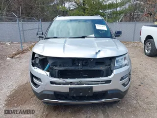 2017 Ford Explorer XLT with VIN 1FM5K8D88HGA32272, listed as a IAAI auction lot 41897475 with 166,846 mi miles. Bid and sale history available at carsss.com. Image 12.