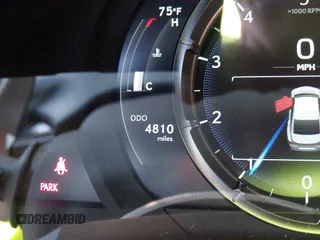 2024 Lexus IS 350 F Sport z VIN JTHGZ1B28R5080302, wystawiony jako IAAI lot #41646854 z przebiegiem 4 810 mil mil oraz . Historia ofert i sprzedaży dostępna na DreamBid. Obrazek 16.
