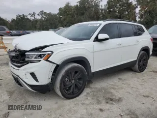2022 Volkswagen Atlas SE with VIN 1V2JP2CA2NC560333, listed as a Copart auction lot 83324074 with 53,579 mi miles and Salvage title. Bid and sale history available at DreamBid. Image 1.