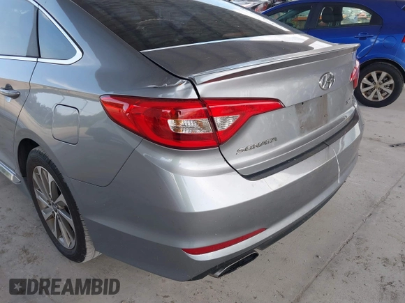 2017 Hyundai Sonata Sport with VIN 5NPE34AF4HH450854, listed as a IAAI auction lot 40133552 with 171,429 mi miles. Bid and sale history available at carsss.com. Image 14.