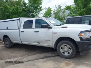 2019 Ram 2500 Tradesman with VIN 3C6UR4HJ9KG600789, listed as a IAAI auction lot 42057857 with 177,514 mi miles. Bid and sale history available at carsss.com. Image 14.