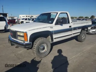 1991 GMC Sierra 2500 z VIN 1GTGK24K9ME518763, wystawiony jako Copart lot #74319144 z przebiegiem 127 562 mil mil oraz Szkody całkowita. Historia ofert i sprzedaży dostępna na DreamBid. Obrazek 1.