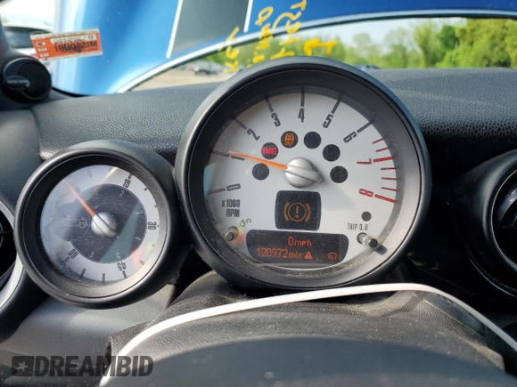 2012 MINI Convertible с VIN WMWZN3C53CT265318, выставлен на аукционе Copart как лот 56195735 с пробегом 120 972 миль миль и Списание • Salvage title. История ставок и продаж доступна на DreamBid. Изображение 9.