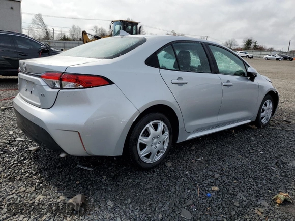2024 Toyota Corolla LE with VIN 5YFB4MDE5RP108885, listed as a Copart auction lot 49591625 with 26,433 mi miles and Salvage Title. Bid and sale history available at carsss.com. Image 3.