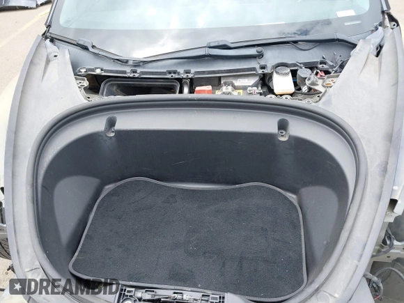 2018 Tesla Model 3 Long Range Battery with VIN 5YJ3E1EA7JF019962, listed as a IAAI auction lot 42024190 with 161,473 mi miles and . Bid and sale history available at DreamBid. Image 10.