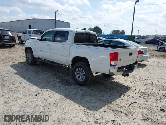 2017 Toyota Tacoma SR5 z VIN 3TMAZ5CN8HM045727, wystawiony jako IAAI lot #41962213 z przebiegiem 88 042 mil mil oraz . Historia ofert i sprzedaży dostępna na DreamBid. Obrazek 3.
