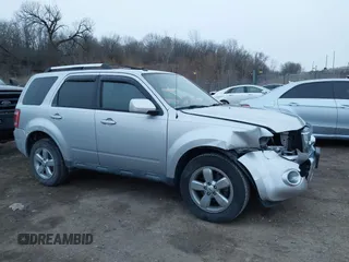 2012 Ford Escape Limited с VIN 1FMCU9E70CKB77700, выставлен на аукционе IAAI как лот 41226558 с пробегом 102 692 миль миль и . История ставок и продаж доступна на DreamBid. Изображение 13.
