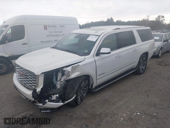 2020 GMC Yukon XL Denali with VIN 1GKS2HKJ9LR225805, listed as a IAAI auction lot 41892365 with 45,494 mi miles. Bid and sale history available at carsss.com. Image 17.