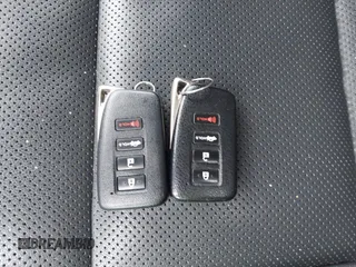 2014 Lexus ES 330 z VIN JTHBK1GG7E2092567, wystawiony jako IAAI lot #42628752 z przebiegiem 157 355 mil mil oraz . Historia ofert i sprzedaży dostępna na DreamBid. Obrazek 11.