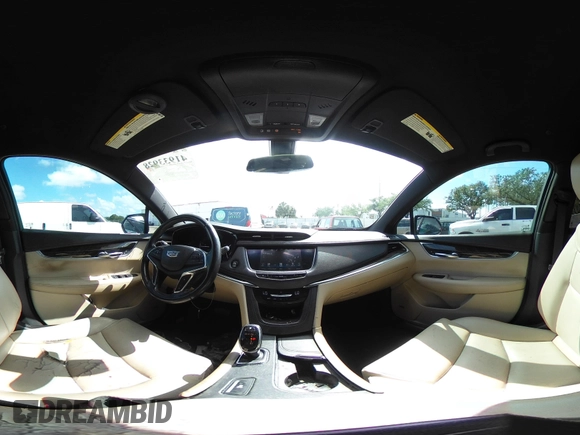 2017 Cadillac XT5 FWD with VIN 1GYKNARS6HZ123114, listed as a IAAI auction lot 41933928 with 166,213 mi miles. Bid and sale history available at carsss.com. Image 18.