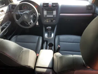 2010 Volkswagen Jetta Limited Edition с VIN 3VWAX7AJ9AM143766, выставлен на аукционе Copart как лот 58449675 с пробегом 256 033 миль миль и Списание • Salvage title. История ставок и продаж доступна на DreamBid. Изображение 8.