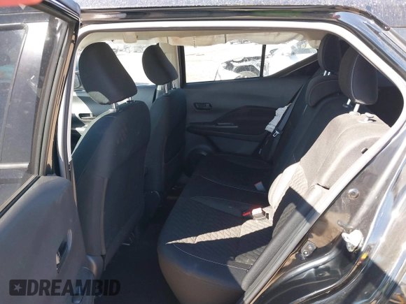 2022 Nissan Kicks S with VIN 3N1CP5BV3NL514002, listed as a IAAI auction lot 41824220 with 57,881 mi miles. Bid and sale history available at carsss.com. Image 8.