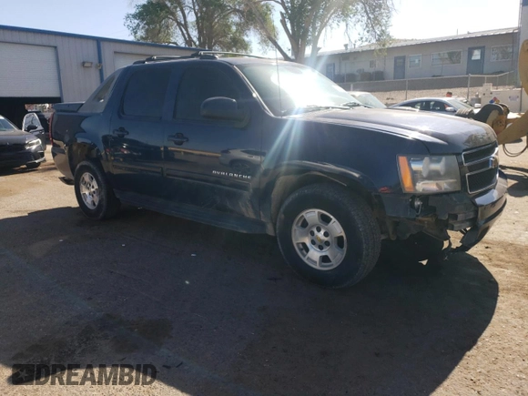 2011 Chevrolet Avalanche LS with VIN 3GNTKEE34BG276324, listed as a Copart auction lot 58053695 with 105,759 mi miles and Salvage title. Bid and sale history available at DreamBid. Image 4.
