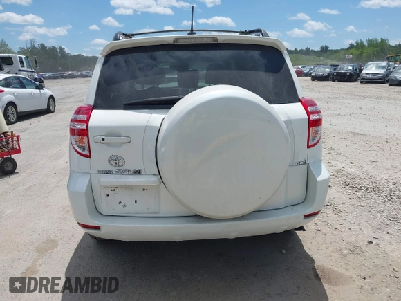 2010 Toyota RAV4 Limited с VIN JTMDF4DV4A5030460, выставлен на аукционе IAAI как лот 42541967 с пробегом 86 748 миль миль и . История ставок и продаж доступна на DreamBid. Изображение 16.