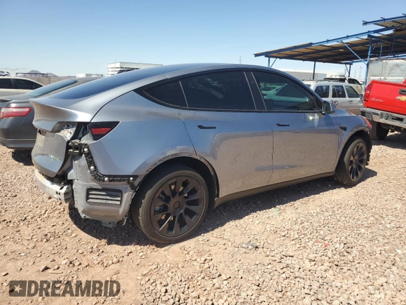 2024 Tesla Model Y Long Range z VIN 7SAYGDEE6RA322800, wystawiony jako Copart lot #49470595 z przebiegiem 16 372 mil mil oraz Szkoda całkowita • Salvage title. Historia ofert i sprzedaży dostępna na DreamBid. Obrazek 3.