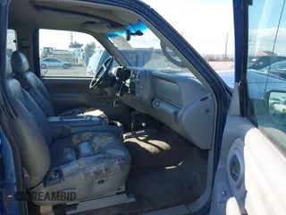 1997 Chevrolet Silverado 1500 with VIN 2GCEK19R8V1141126, listed as a IAAI auction lot 41714771 with 261,347 mi miles and . Bid and sale history available at DreamBid. Image 5.