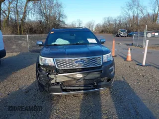 2016 Ford Explorer Platinum z VIN 1FM5K8HT8GGC59412, wystawiony jako IAAI lot #41859172 z przebiegiem 101 631 mil mil oraz . Historia ofert i sprzedaży dostępna na DreamBid. Obrazek 12.