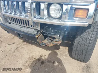 2005 Hummer H2 SUV with VIN 5GRGN23U05H128420, listed as a IAAI auction lot 41983395 with 194,925 mi miles. Bid and sale history available at carsss.com. Image 6.
