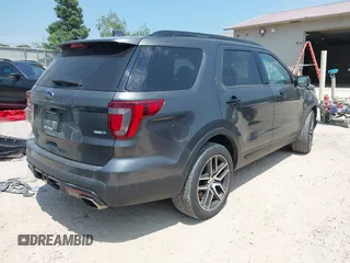 2017 Ford Explorer Sport z VIN 1FM5K8GT3HGB53095, wystawiony jako IAAI lot #42427164 z przebiegiem 120 362 mil mil oraz . Historia ofert i sprzedaży dostępna na DreamBid. Obrazek 4.